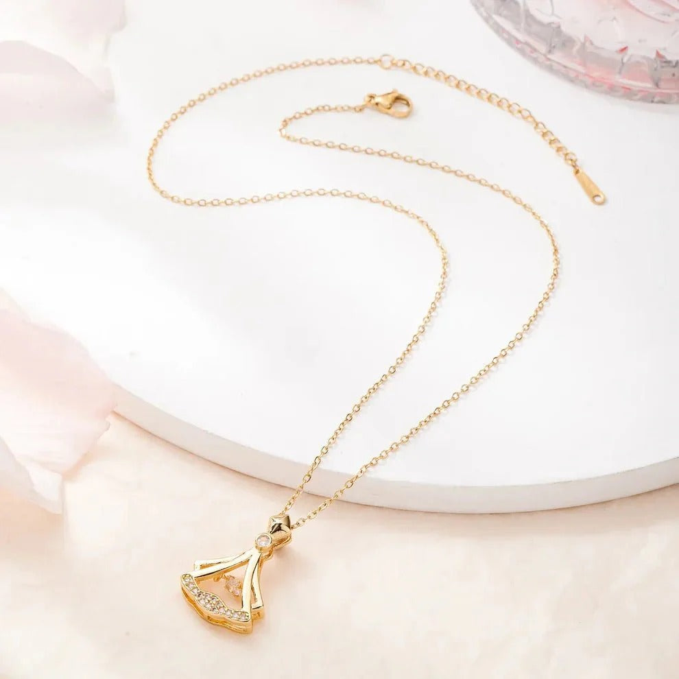 Gold Plated Fan Necklace|Elegant Rhinestone Jewelry for Women